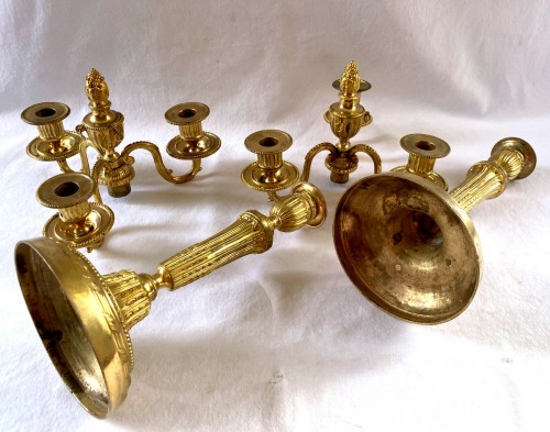 Antiquités - Paire de chandeliers Louis XVI en bronze doré