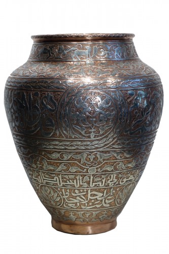 Grand vase en cuivre damasquiné d'argent vers 1900