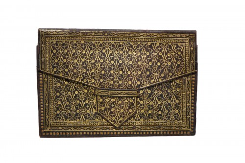 Pochette porte-courrier en maroquin rouge, 19e siècle