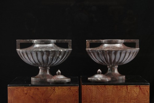 Paire de vases en marbre “Bréche Africaine" - Objet de décoration Style Louis XVI