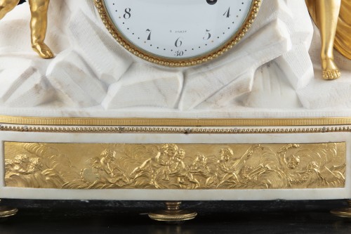 Horlogerie Pendule - Pendule Louis XVI en marbre blanc et bronze