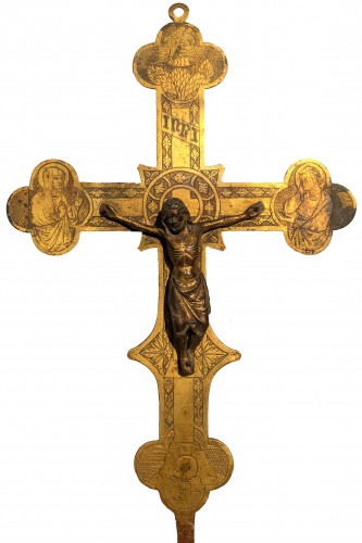 Croix de procession toscane en cuivre et bronze doré du XIVe siècle