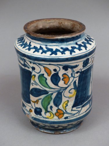 Céramiques, Porcelaines  - Albarello en faïence de Venise, 1ere moitié du XVIe siècle