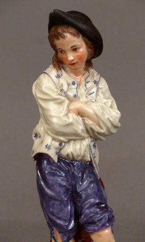 Statuette en porcelaine de Frankenthal, signée Joseph Hannong - Le Cabinet d'Amateur