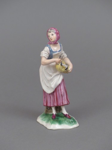 Joueuse de vielle à roue, en faïence de Niderviller, XVIIIe siècle - Le Cabinet d'Amateur