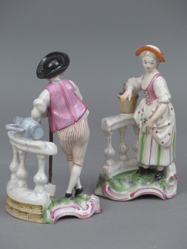 XVIIIe siècle - Le jardinier et la jardinière à la balustrade, faïence de Niderviller XVIIIe siècle