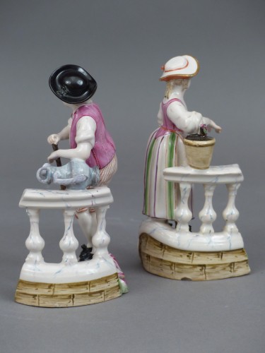 Le jardinier et la jardinière à la balustrade, faïence de Niderviller XVIIIe siècle - Louis XV