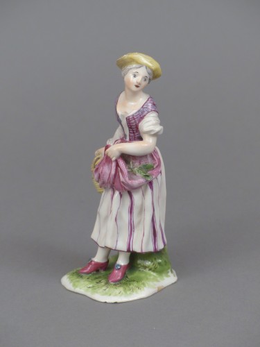 Céramiques, Porcelaines  - Statuette en faïence de Niderviller, XVIIIe siècle