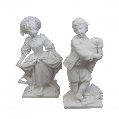 La danseuse et le joueur de musette, biscuits en porcelaine tendre Sèvres XVIIIe siècle.