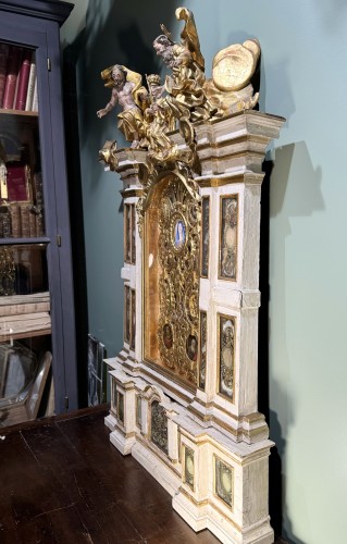 Antiquités - Grand retable reliquaires et sa prédelle, Italie circa 1675