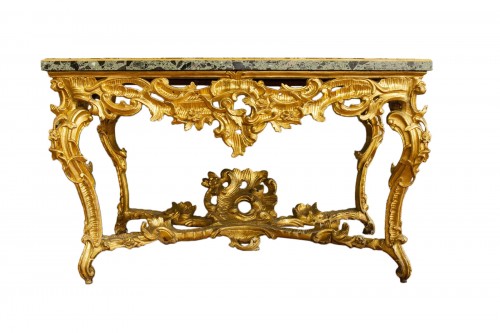 Paire de consoles en bois sculpté et doré, Rome vers 1775