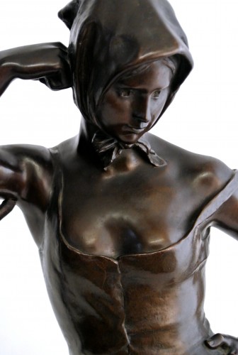 Sculpture Sculpture en Bronze - "La Faneuse" d'après Alfred Boucher (1850/1934)