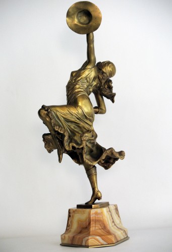Sculpture Sculpture en Bronze - Danseuse du Mexique - Claire-jeanne-Roberte Colinet (1885-1972)
