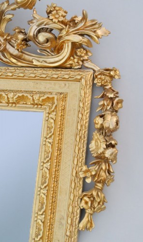 Miroir Napoléon III en bois sculpté et doré - Marc Menzoyan