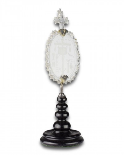 Retable miniature en cristal de roche monté sur argent. Espagne milieu du XVIIe siècle - Art sacré, objets religieux Style 