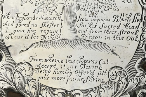 Coffret en chêne Boscobel avec montures en argent gravé, fin du XVIIe siècle - Objets de Vitrine Style 