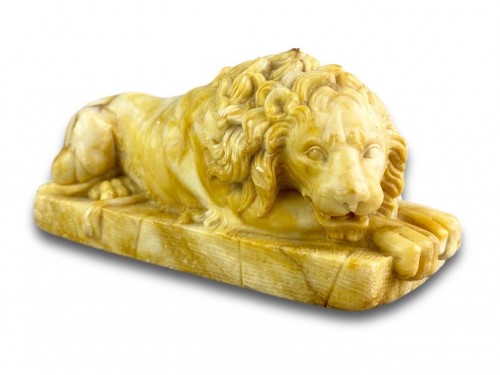 Antiquités - Paire de lions de Canova en albâtre, Italie XIXe siècle