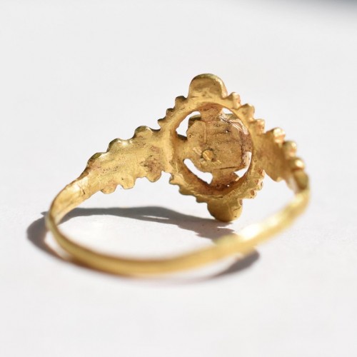 Bague en or et émail sertie d'un diamant, Espagne 17e siècle - 