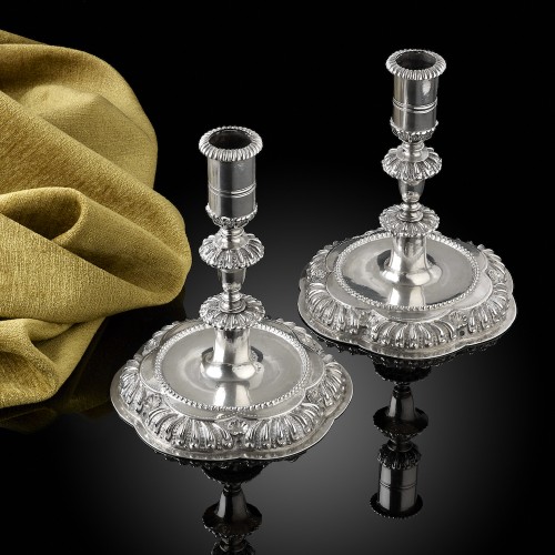 Argenterie et Arts de la table  - Paire de chandeliers baroques en argent