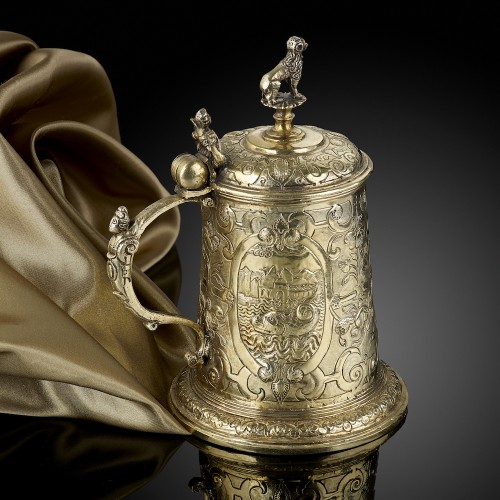 Argenterie et Arts de la table  - Une chope Renaissance en argent doré