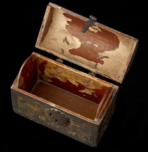 Objets de Curiosité  - Boîte bombée de petites proportions de type "Barniz de Pasto", Colombie 17e siècle