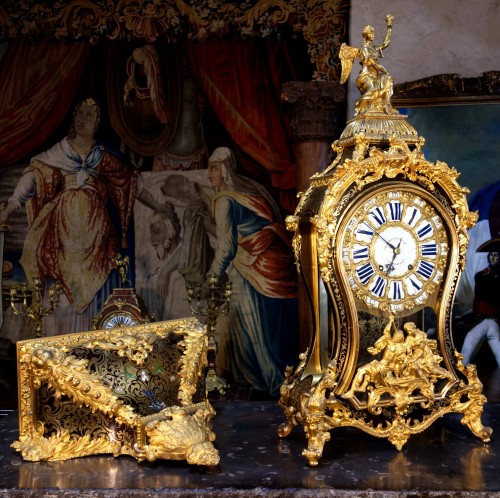 Grand cartel en marqueterie Boulle et bronzes dorés signé Fardouelle - Horlogerie Style Louis XV