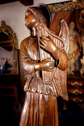 Grand couple d’anges en bois sculpté - Méounes Antiquités