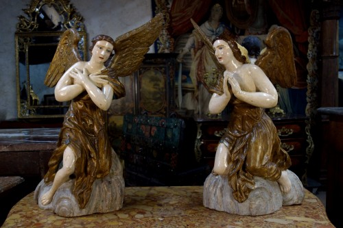 Paire d’anges en bois polychromé - Sculpture Style 
