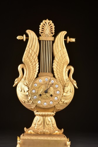 Pendule cygne lyre d'époque Empire - Horlogerie Style Empire