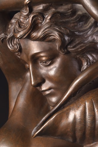 Grand bronze de Vénus Anadyomène, France vers 1900 - Sculpture Style Art nouveau
