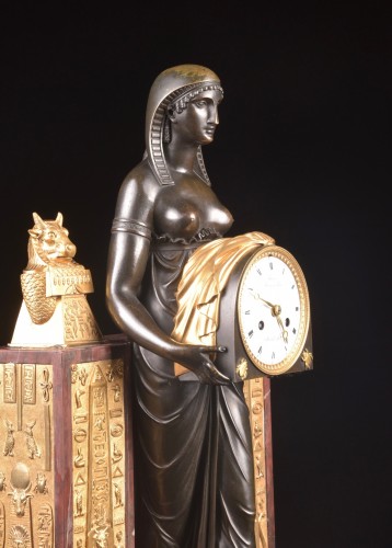 Horlogerie Pendule - Pendule Retour d'Egypte par Ravrio et Mensil, France époque Empire