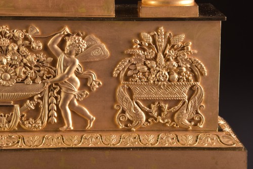 Empire - Grande pendule Empire en bronze doré, Le Roy Horlogier du Roi à Paris