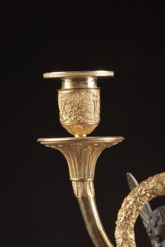 Paire de candélabres Empire en bronze doré et patiné - Mora Antiques
