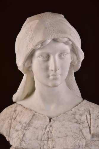 Grand buste de jeune femme en marbre de Carrare bicolore - Sculpture Style Art nouveau