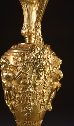 XIXe siècle - Paire d'aiguières Napoléon III en bronze doré