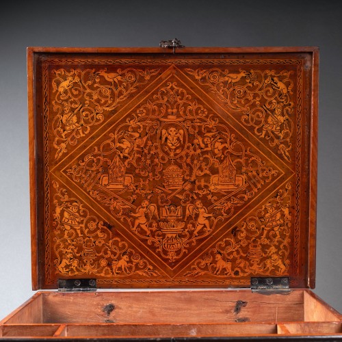 XVIIe siècle - Cabinet en marqueterie d’époque XVIIe, Oaxaca Mexique