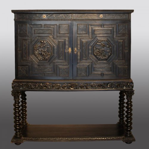 Cabinet en ébène et bois noirci, Paris, première moitié du XVIIe
