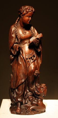 Sainte Marguerite en chêne sculpté, Flandres XVIe siècle - Sculpture Style Renaissance