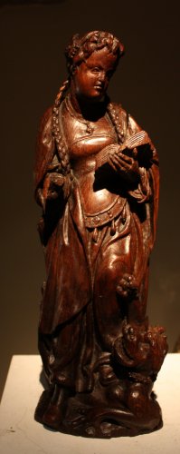 Sainte Marguerite en chêne sculpté, Flandres XVIe siècle - Renaissance