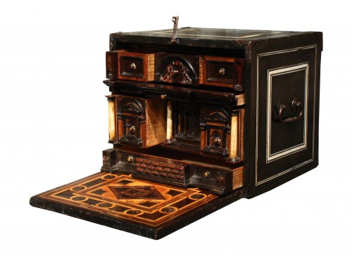 Cabinet de voyage, Augsbourg, fin du XVIe siecle - Mobilier Style Renaissance