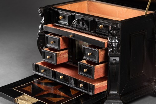Antiquités - Cabinet à bijoux en ébène, Anvers XVIIe siècle