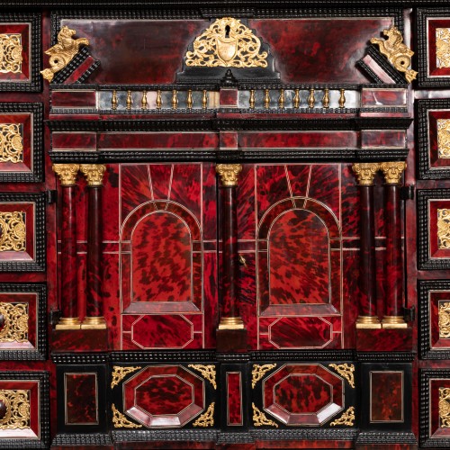 Cabinet d'apparat en écaille de tortue, Anvers, époque Louis XIV - Galerie Nicolas Lenté