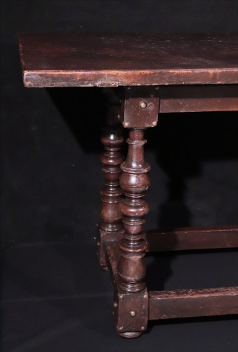 Mobilier Table & Guéridon - Table en noyer, Italie, XVIe siècle