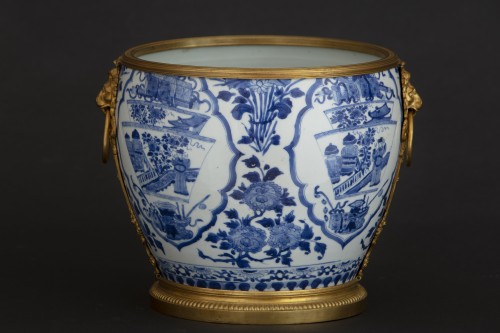 Cache pot en porcelaine de Chine d'époque Kangxi - Phidias Antiques