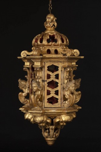Antiquités - Paire de lanternes anciennes en bois doré finement sculpté