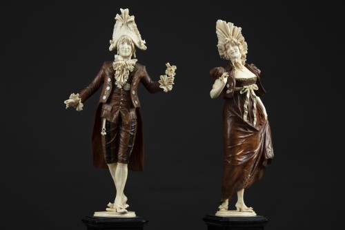 XIXe siècle - Paire de sculptures en ivoire et bois du 19e siècle