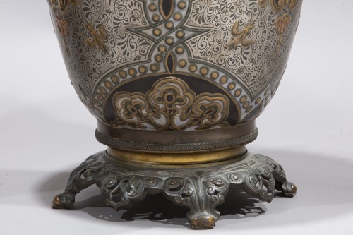 Céramiques, Porcelaines  - Paire de grands vases en porcelaine fin XIXe