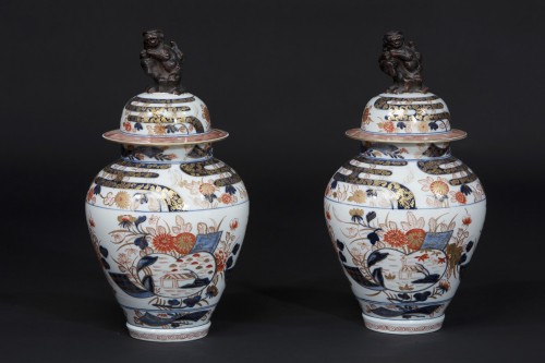 Antiquités - Paire de potiches en porcelaine Imari