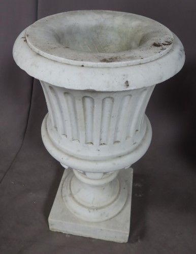 XIXe siècle - Paire de vases Médicis en marbre