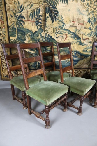 Sièges Chaise - Suite de huit chaises en noyer fin XVIIIe